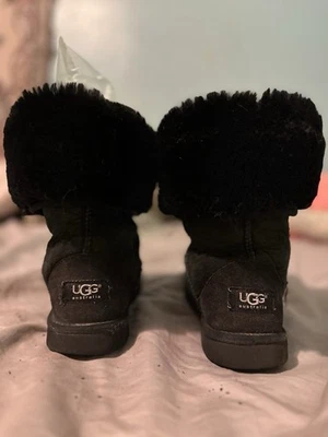 Children’s UGG Boots Classic Short Size 4 Black Suede Leather Sheepskin Lined - Image 1 of 4