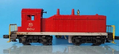 S01: Lionel No. 600 MKT Diesel Switcher 027 Engine Gray Frame Yellow Rails Runs! - Image 1 of 4