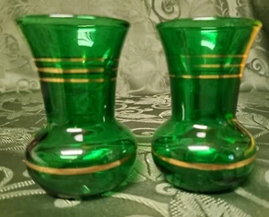 2 schöne alte kleine Glas Bubble Vasen mit Goldrand in grün - Bild 1 von 9