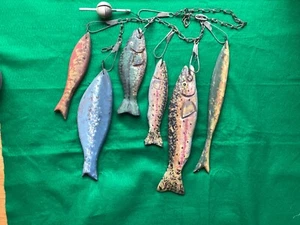 6 Hand-carved & Painted Fish on stringer w/Bobber - Picture 1 of 5