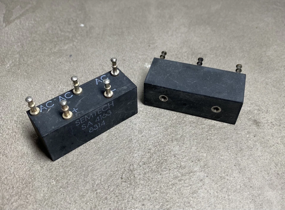 Semtech SA 4163 3-Phasen Gleichrichter Brücke, Halbleiter, 1500V / 20A max. - Bild 1 von 1