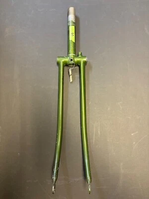 Horquilla de acero Raleigh para 700c 1" roscada A-C 384 mm, 160 mm dirección Foto 1 de 4