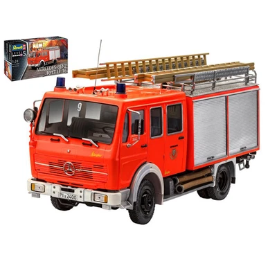 MERCEDES 1017 LF 16 POMPIERI KIT 1:24 Revell Kit Camion Modellino Nuovo - Immagine 1 di 2