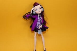Ever After High Puppe Raven Queen Getting Fairest