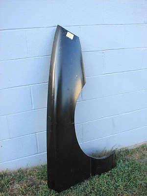 92-98 OLDS OLDSMOBILE REACHVA NOS GM RH FENDER pt# 22588480 - Изображение 1 из 4
