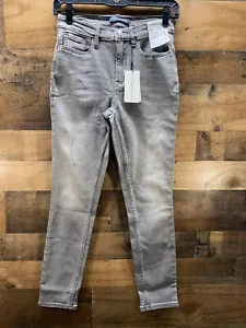 Calvin Klein High Rise Skinny Jeans Size 26 *New with Tags* - Picture 1 of 5
