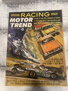 1966 Motor Trend Magazine: Special Racing Issue/Craig Breedlove, Richard Petty  - Picture 1 of 6
