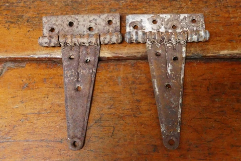 2) Antique Vintage Barn Door Shed Cabin Strap T Salvaged Hinges Rusty Patina 8” Cover