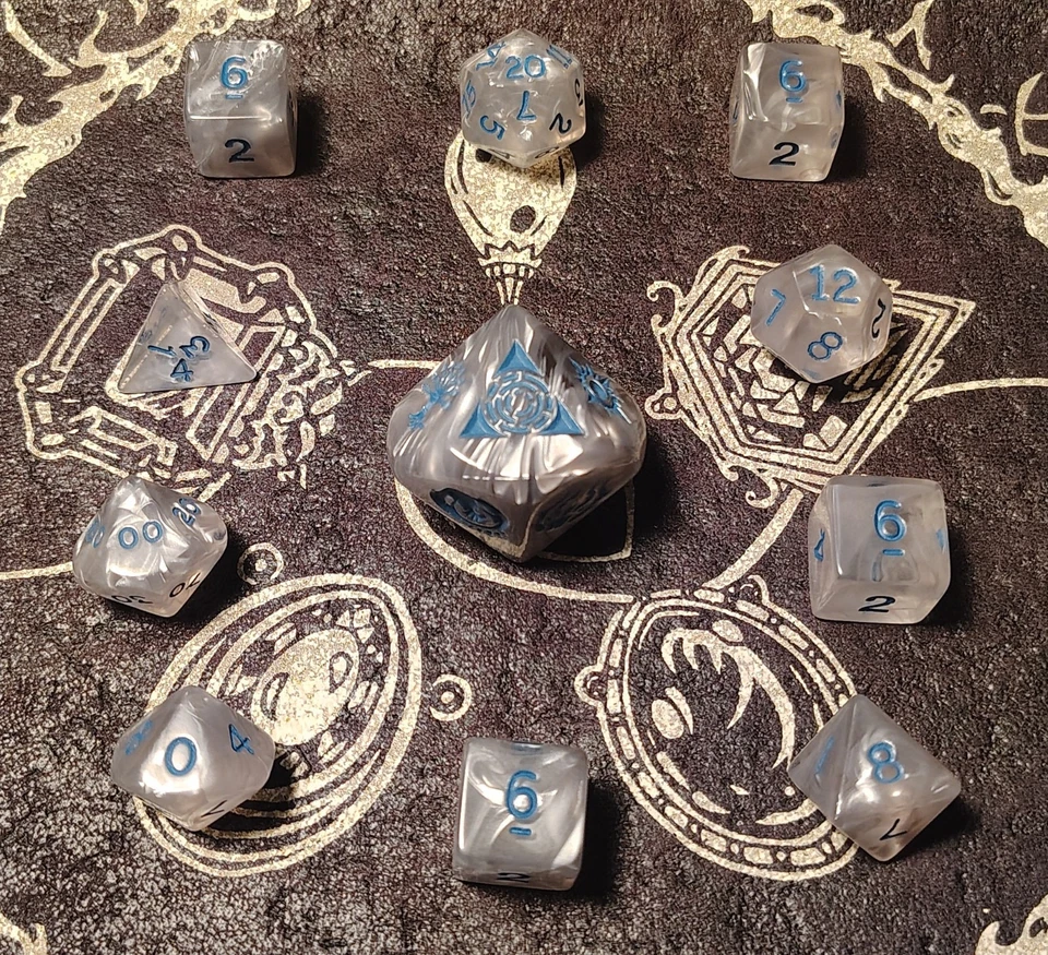 Набор костей WotC D&D Guildmasters' Guide to Ravnica РЕДКИЙ 2018 - Изображение 1 из 1