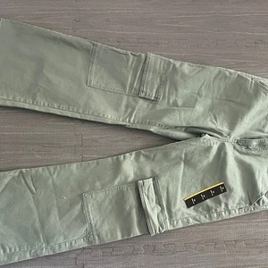 Art Class Girl's Size 14 Mid Rise Wide Leg Cargo Jeans Pants Green - Picture 1 of 4