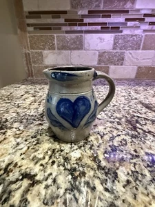 1993 Rowe Pottery Works Blue Heart Pitcher or Creamer  - NEAR MINT - Picture 1 of 7