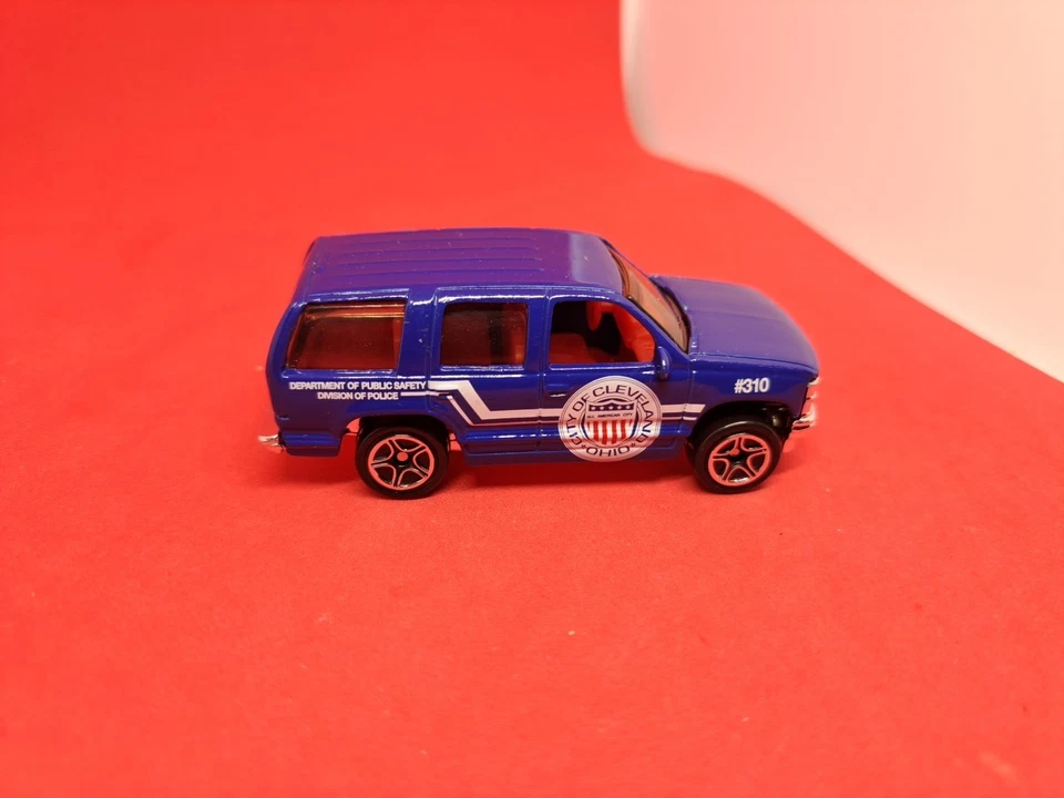 Matchbox 1995-1999 Chevrolet Tahoe SUV Cleveland Police '97 Chevy 1:67 Scale - Image 1 of 4