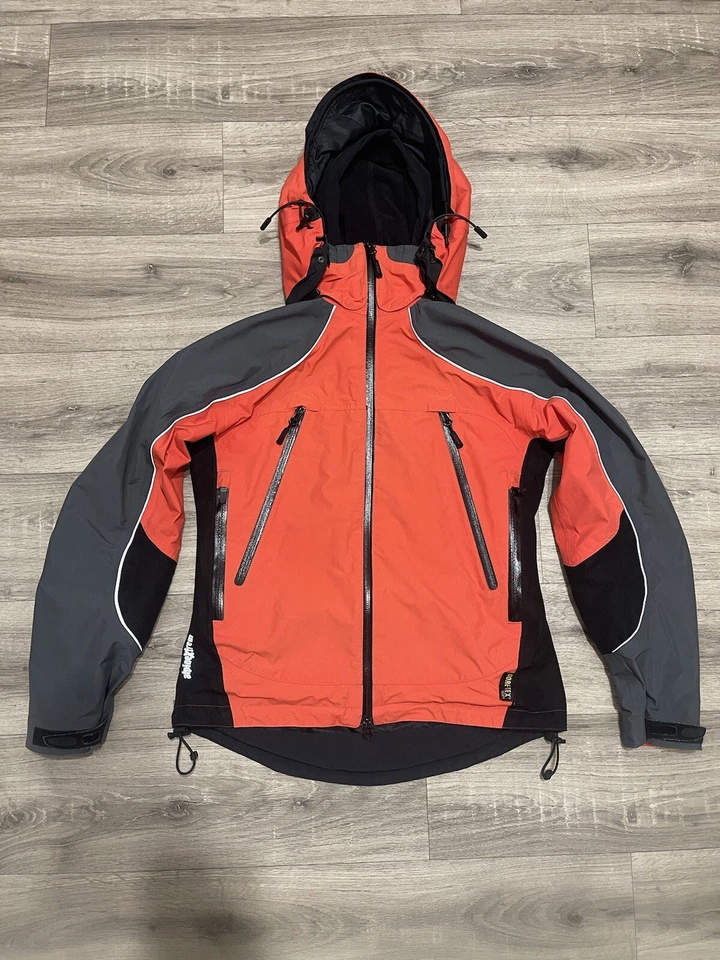 CHAQUETA REFLECTANTE CORREA CREMALLERA SALEWA VINTAGE GORE TEX XCR AlpineXtrem talla s Foto 1 de 4