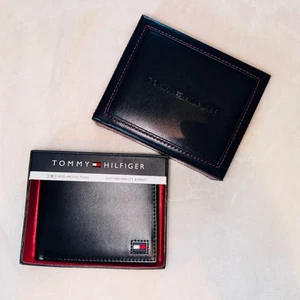 Tommy Hilfiger Cartera Hombre RFID Bloqueo Cuero Negro Doble Pliegue - Imagen 1 de 5