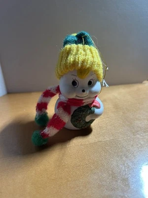 Giftco Campanas de Nieve Porcelana Adorno Muñeco de Nieve Tejido Sombrero Bufanda Foto 1 de 4