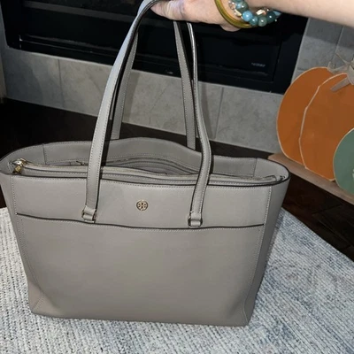 Tory Burch Robinson 托特包灰色苍鹭包。 缺少脚链 状况完好 — 第 1/4 张图片