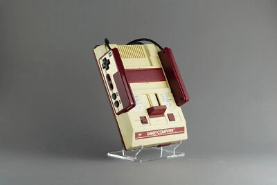 RETROBOTER Aufsteller, Display Stand für Nintendo Family Computer Famicom NES