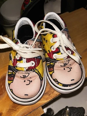 Zapatillas Peanuts Van Talla US Niño Pequeño 4.0 - Nunca Usadas Foto 1 de 2