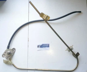 ALZAVETRO ALZACRISTALLI MANUALE DX FIAT UNO 3 PORTE DAL 1985 IN POI 06853 30/161 - Picture 1 of 1