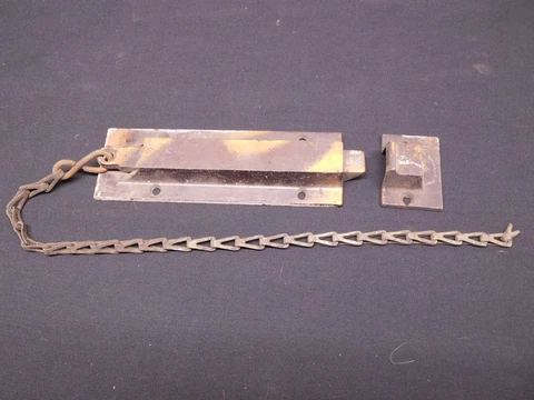 vintage pull-chain spring latch garage barn door gate Cover