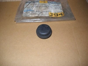 NOS Mopar 1987-1993 Jeep Various Models Valve Cover Grommet - Picture 1 of 1