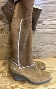 UGG Women’s Sandra S/N 5449 Tan Leather Shearling Wedge Tall Knee High Boots 9 - Picture 1 of 9