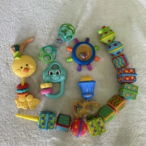 Lote de juguetes para bebé Kods Fisher-Price amarillo azul verde - Imagen 1 de 7