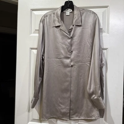 Blusa túnica gris paloma manga larga talla L seda SAKS FIVE AVENUE Foto 1 de 3