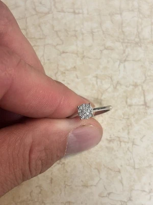 Kay Jewelers .25CT Diamond 10k White Gold- Round Engagement Ring Size 7 - Image 1 of 4