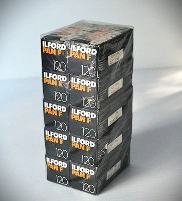 Ilford Pan F Plus 50 - 120 формат - кирпич 10 рулонов просрочен 1986 - Изображение 1 из 3