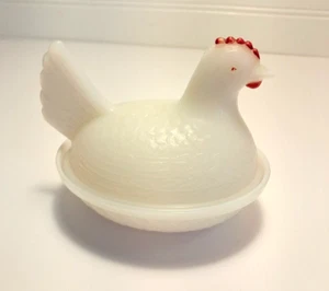 Hazel Atlas White Milk Glass Red Comb Hen on a Nest 3.75"Hx4" L - Picture 1 of 21