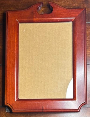 Marco de fotos vintage de madera Fetco 5x7 ornamentado Foto 1 de 4