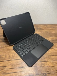 Logitech Combo Touch iPad Pro 11 cali (M4)(2024) etui na klawiaturę - odpinany tył - Zdjęcie 1 z 3