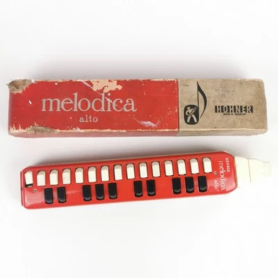 Hohner Melodica Alto Rojo con Estuche Años 60 De Colección Hecho en Alemania Sin Probar Foto 1 de 4