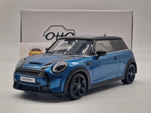 Mini Cooper S 2021 Island Blue/White Stripes 1:18  Ottomobile OT982 - Foto 1 di 3