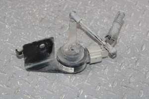 Sensor de nivel de suspensión Magneride trasero pasajero derecho YUKON XL 18-20 OEM fábrica - Imagen 1 de 12