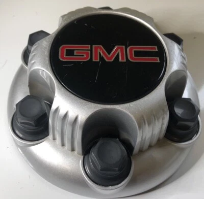 UNA TAPA CENTRAL PLATEADA 99-06 GMC Sierra Savanna Yukon usada 22837059 OEM/2963 Foto 1 de 4