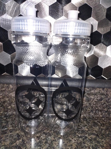 New Lot of 2 NFL Pittsburgh Steelers Squeezy Water Bottles Clear Acrisure Picket Cover