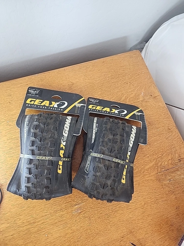 Nuevo neumático de bicicleta de montaña Geax Goma 27,5" x 2,25" - negro JUEGO DE 2  Foto 1 de 4