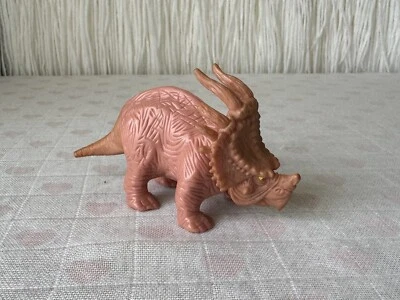 Vintage Walt Disney Eema Dinosaur Figure 2000 McDonalds Happy Meal toy Used - Image 1 of 4