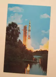 NASA Apolo 16 Saturno V John F Kennedy Centro Espacial Florida 1972 despegue #1 - Imagen 1 de 2