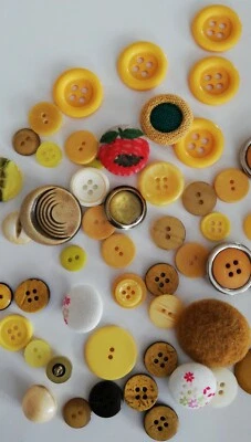 Knopf/Kurzwaren, 50 STÜCK, Gelb- Töne. Gemischt-über Jahre gesammelt! - Bild 1 von 4
