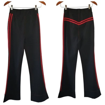 I. AM. Calça GIA Astrid Track XS preta listra vermelha perna larga Athleisure Y2K retrô - Imagem 1 de 4