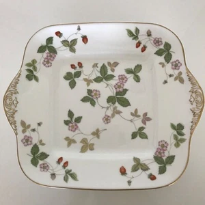 WEDGWOOD WILDE ERDBEERE BONE CHINA SERVIERPLATTE 10 Zoll England TOP - Bild 1 von 4