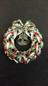 Christmas Gold and Silver Wreath Pins Unmarked. Choose design. wj3 - Picture 1 of 16