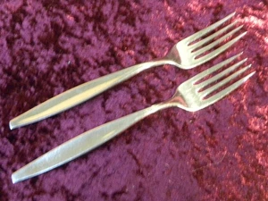 LEISURE 2 Dinner / Place Forks Carvel Hall MCM Stainless USA VERY NICE - Picture 1 of 3