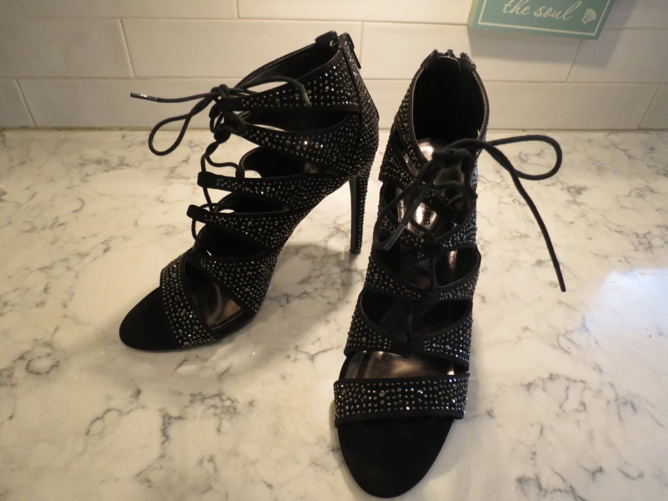Madden Girl strappy open toe heel size 9.5 black with silver embellishments - Image 1 of 4