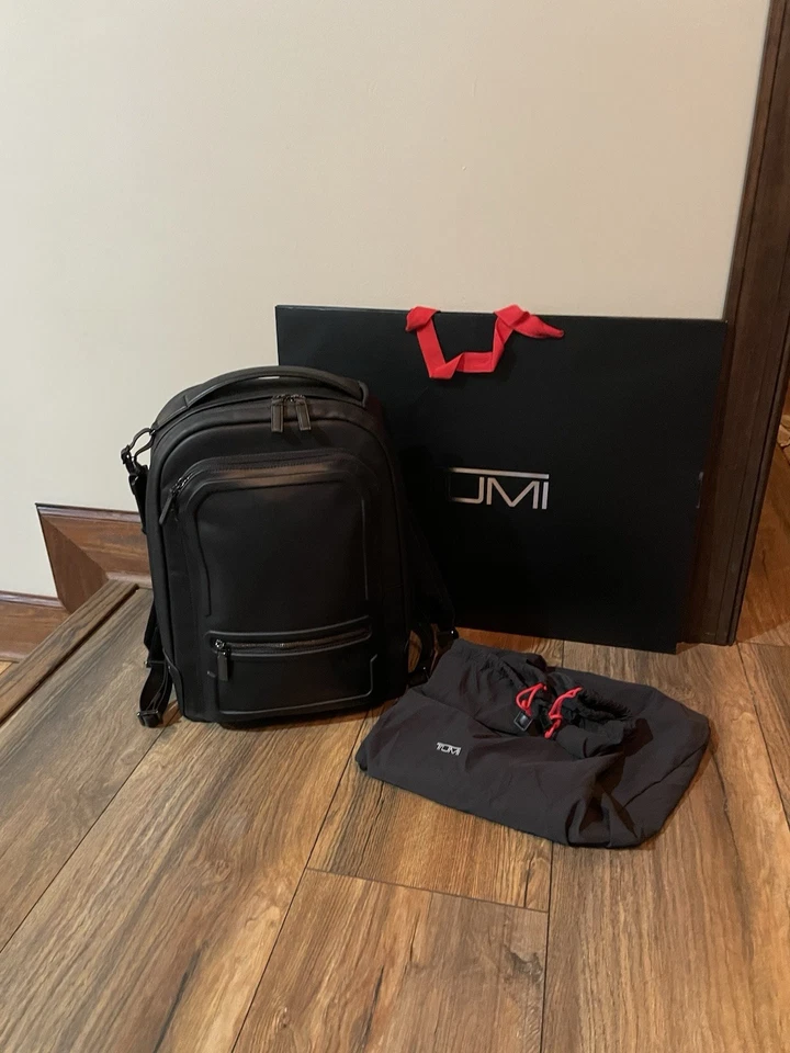 Nueva Mochila Tumi Harrison Warren Cuero Negro Foto 1 de 4