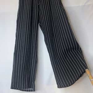 Pantalones Skellington a Rayas Negros Blancos Pierna Ancha Rillos Cintura Elástica - Imagen 1 de 8