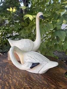 Coppia di cigni vintage - esca arte legno dipinto/resina pesante splendida cava 13" - Foto 1 di 10